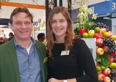 Kees Kooiman met zijn dochter Sharene Kooiman, die bij Fruity Line werkt